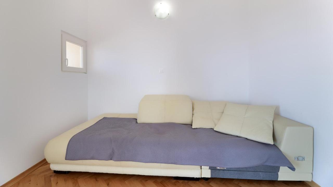 Apartments Tomy Novalja Luaran gambar